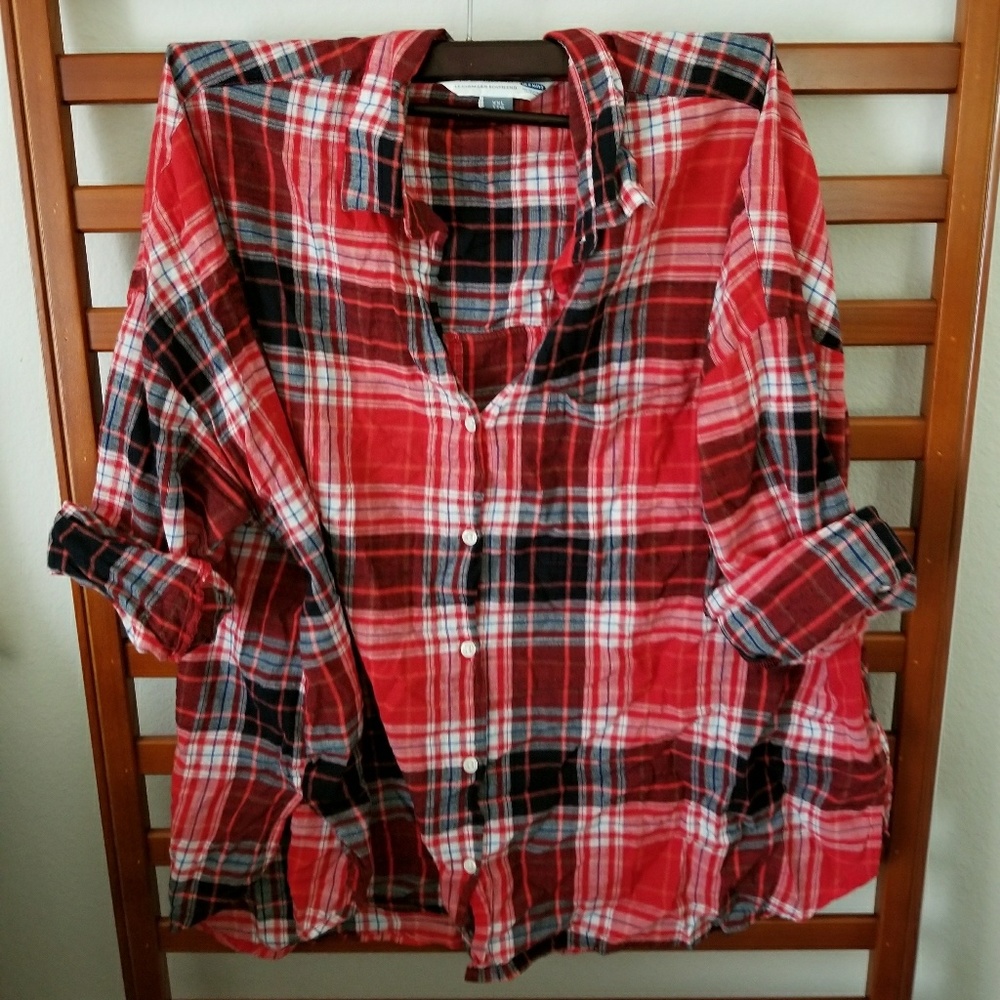 Red/black old navy boyfriend top. Xxl
